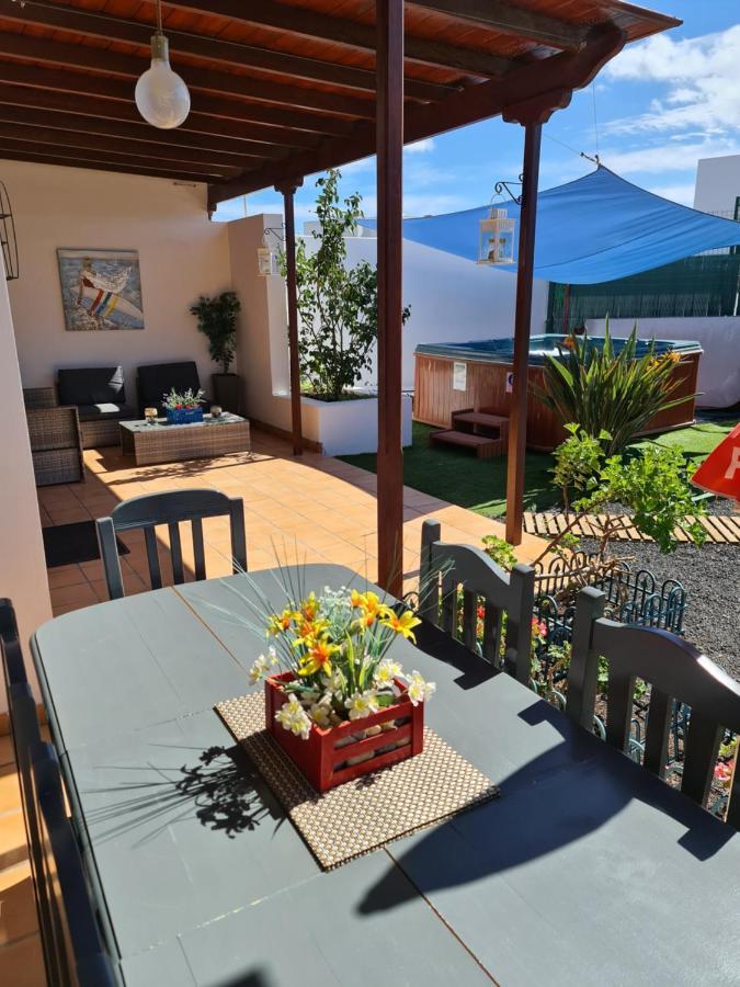 Villa Luxury Playa Blanca エクステリア 写真